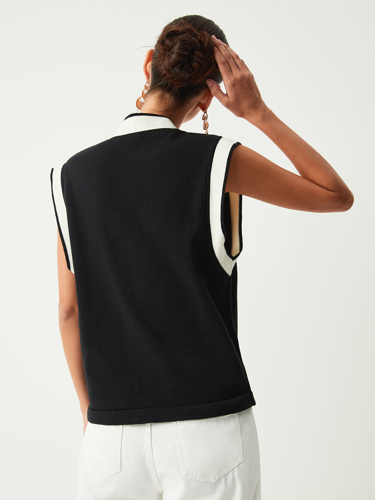 Contrast Trim Sweater Vest with V-Neck Unisex Design
