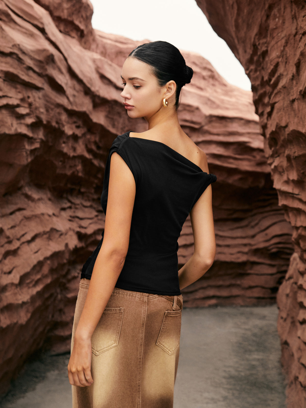 Asymmetric Knotted One-Shoulder Top Women's Fashion Trend