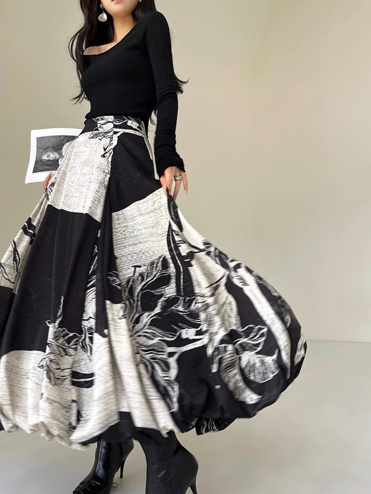 Bud Waist Side-Zipper Midi Skirt Women's Flowy Spring Summer Collection