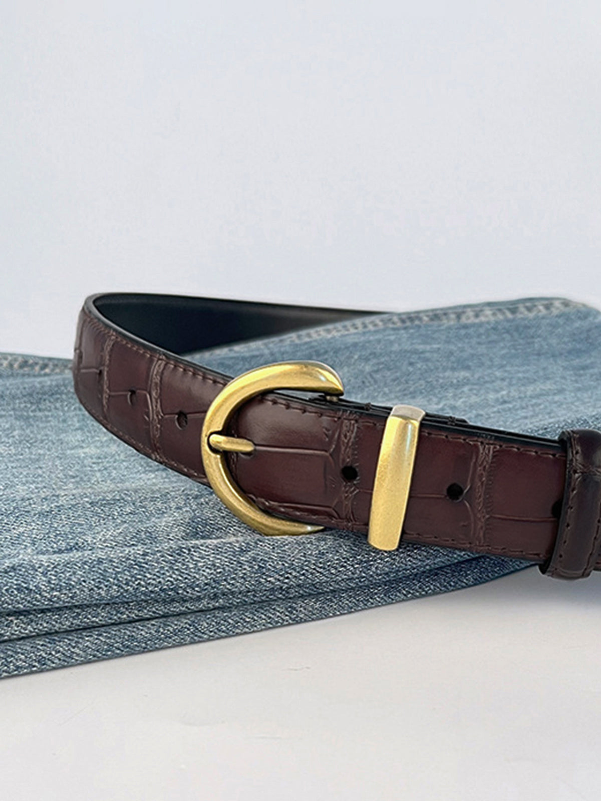 Vintage Crocodile Pattern Buckle Belt for Casual Wear