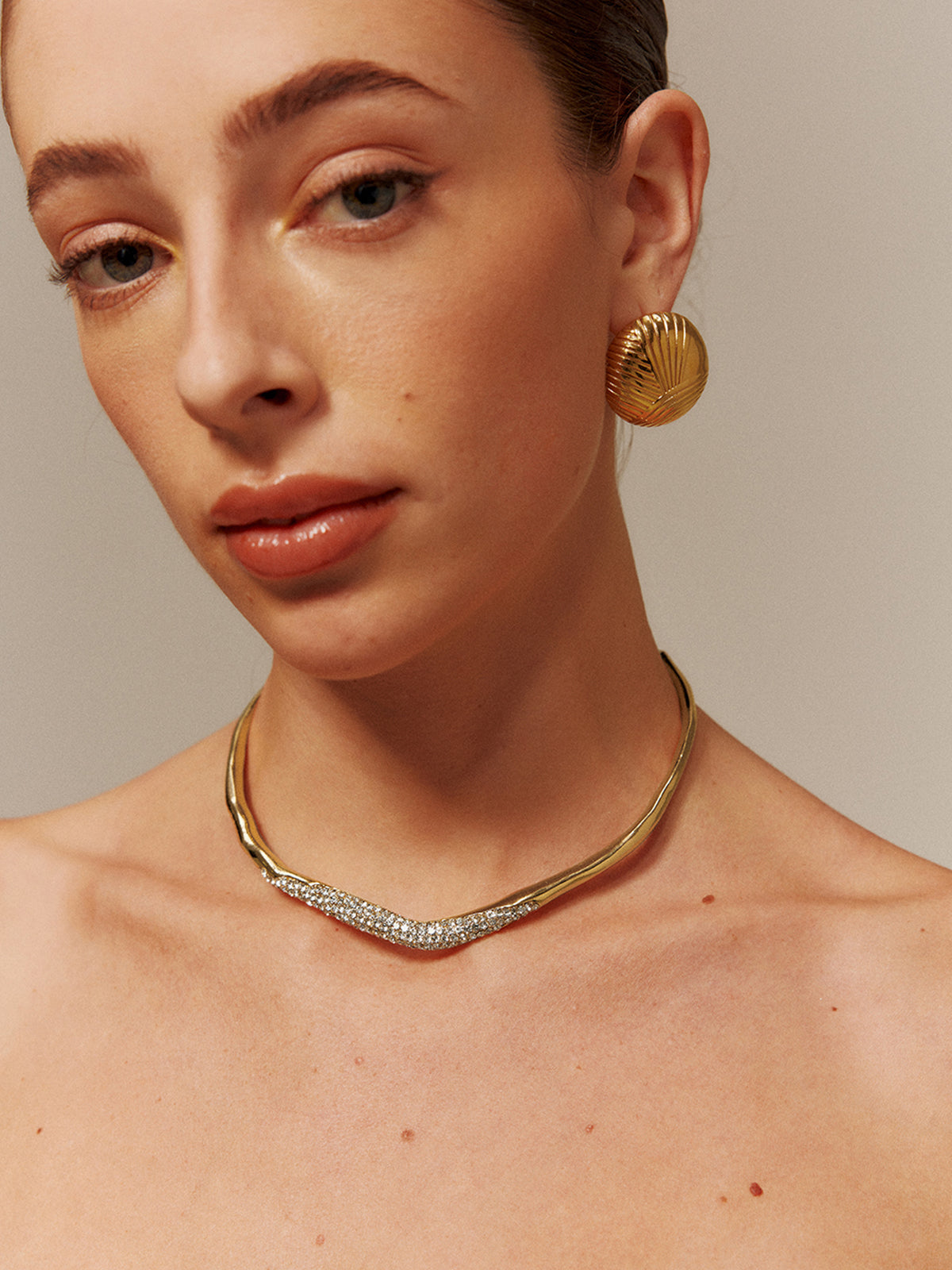 Irregular Ziron Choker Necklace Trendy Statement Piece for Women