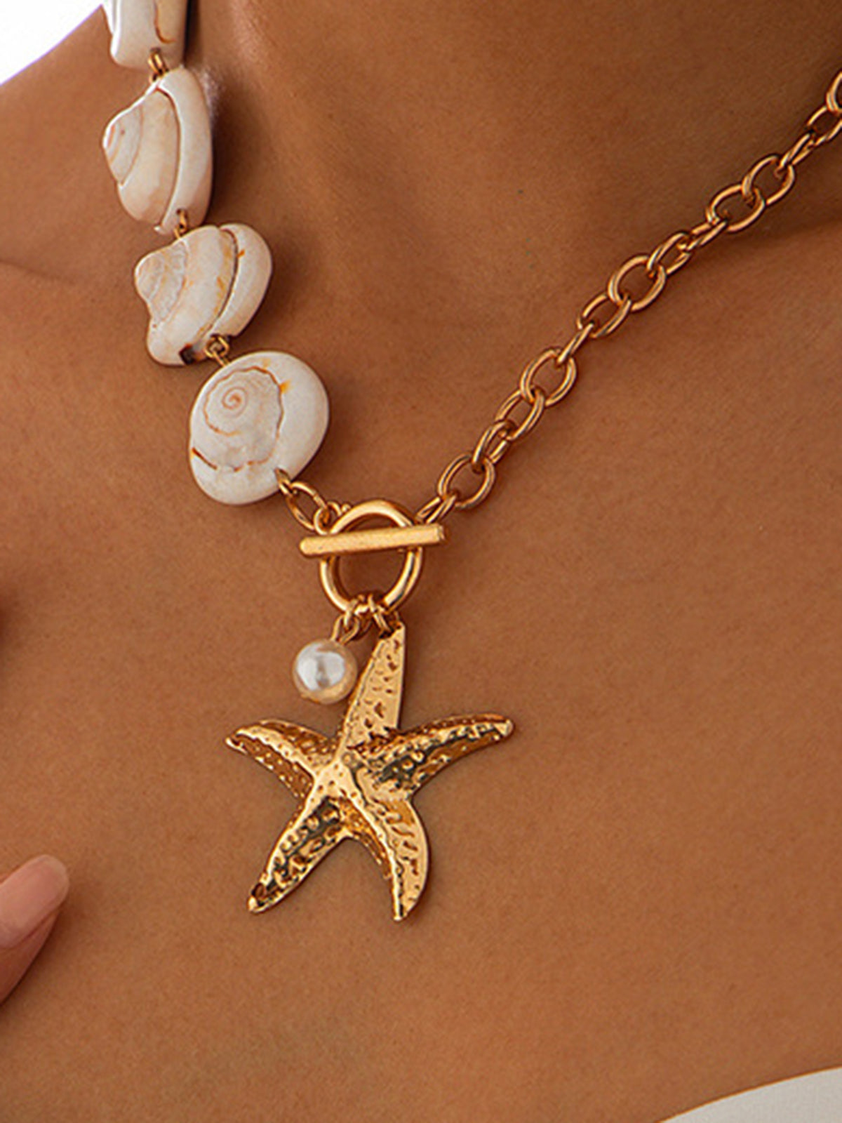 Seashell & Starfish Pendant Necklace, Ocean-Inspired Beach Jewelry Accessory