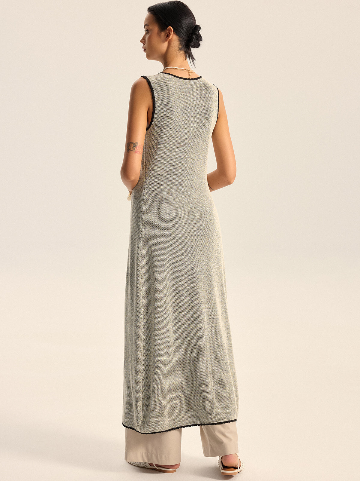 Floral Contrast Trim Knit Maxi Vest with Side Pockets and Belt