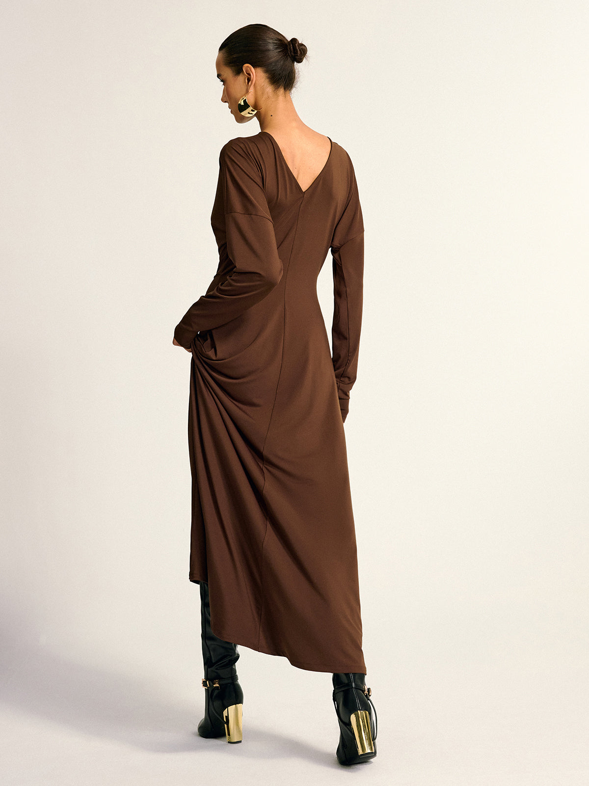 Metal Detail Draped Maxi Dress with Elegant Flowing Silhouette