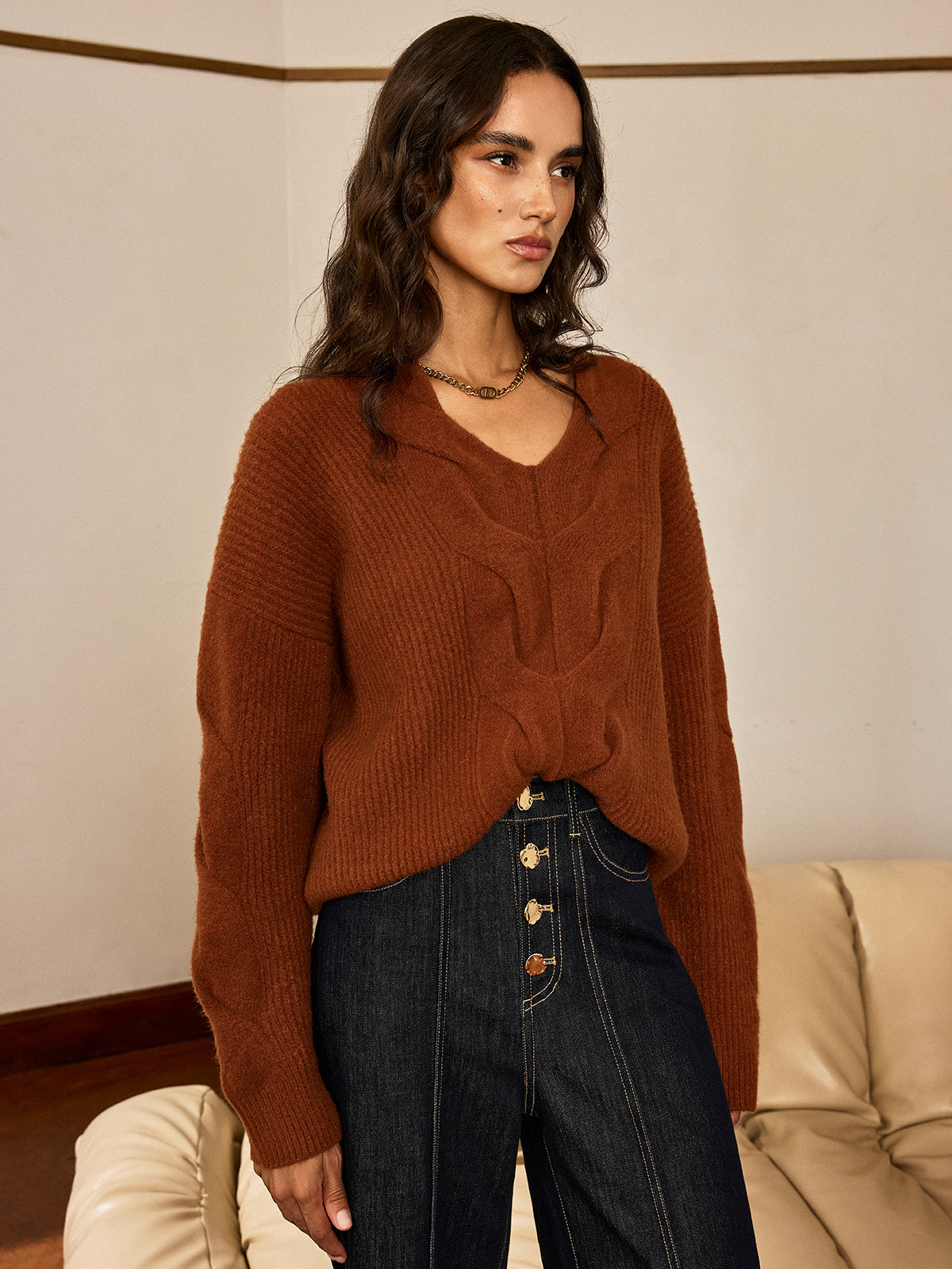 Wool Blend Textured Knit V-Neck Sweater for All Seasons Comfort