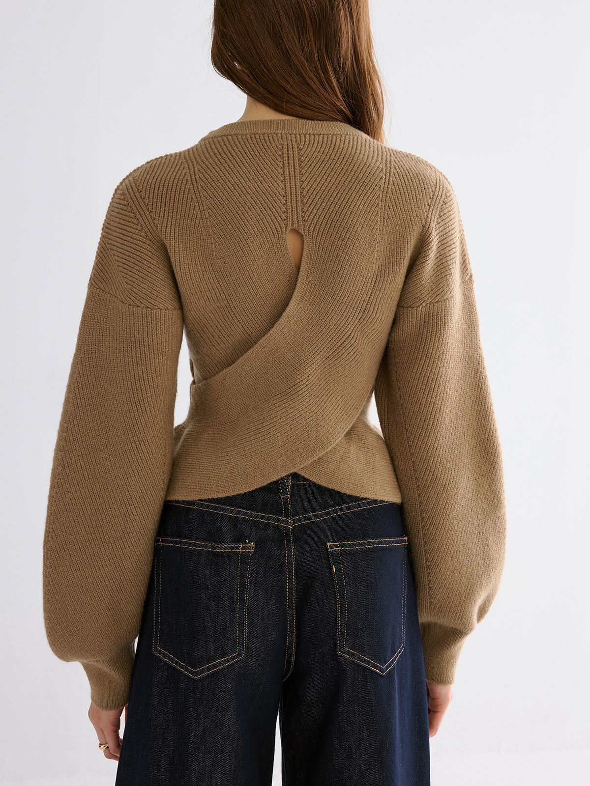 Cut-out Asymmetrical-Hem Sweater for Trendy Casual Wear