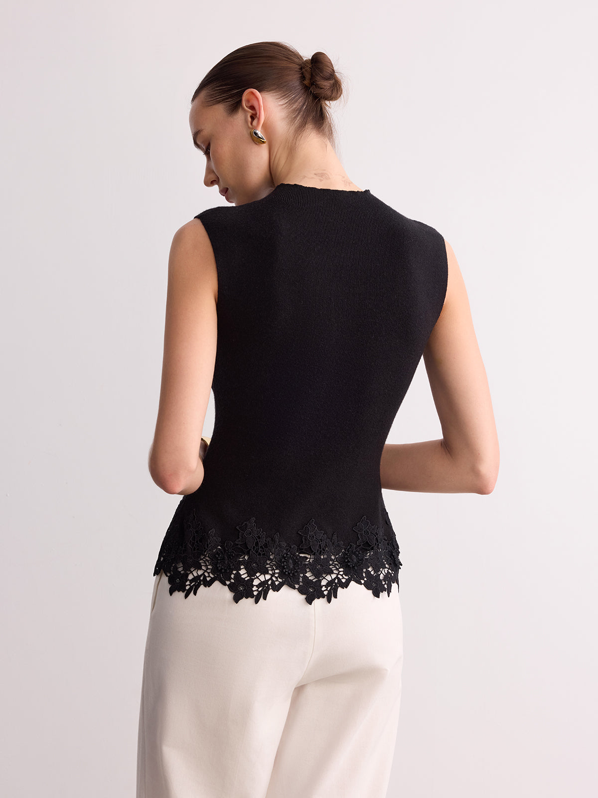 Sleeveless Lace Hem Knit Vest for Women Casual Summer Layer