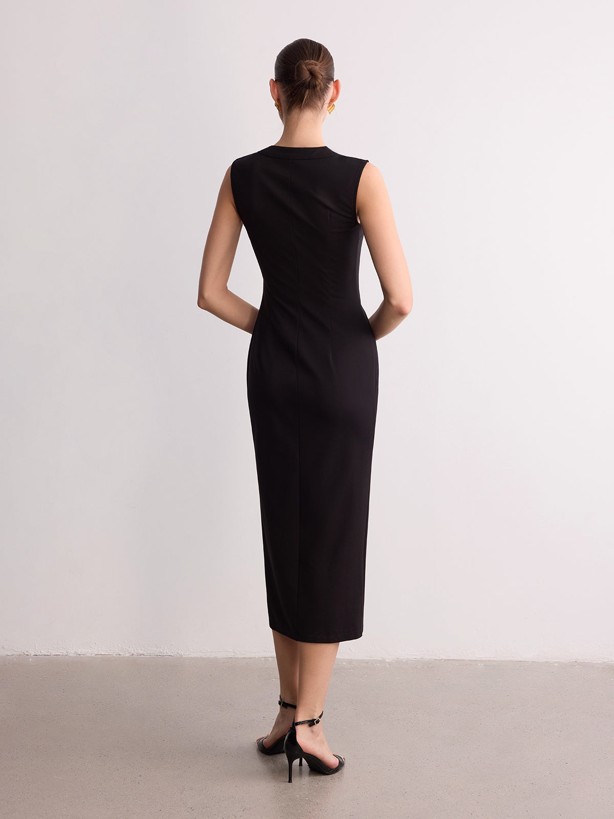 Sleeveless V-Neck Ruched Button-Front Midi Dress for Women Casual Summer Style
