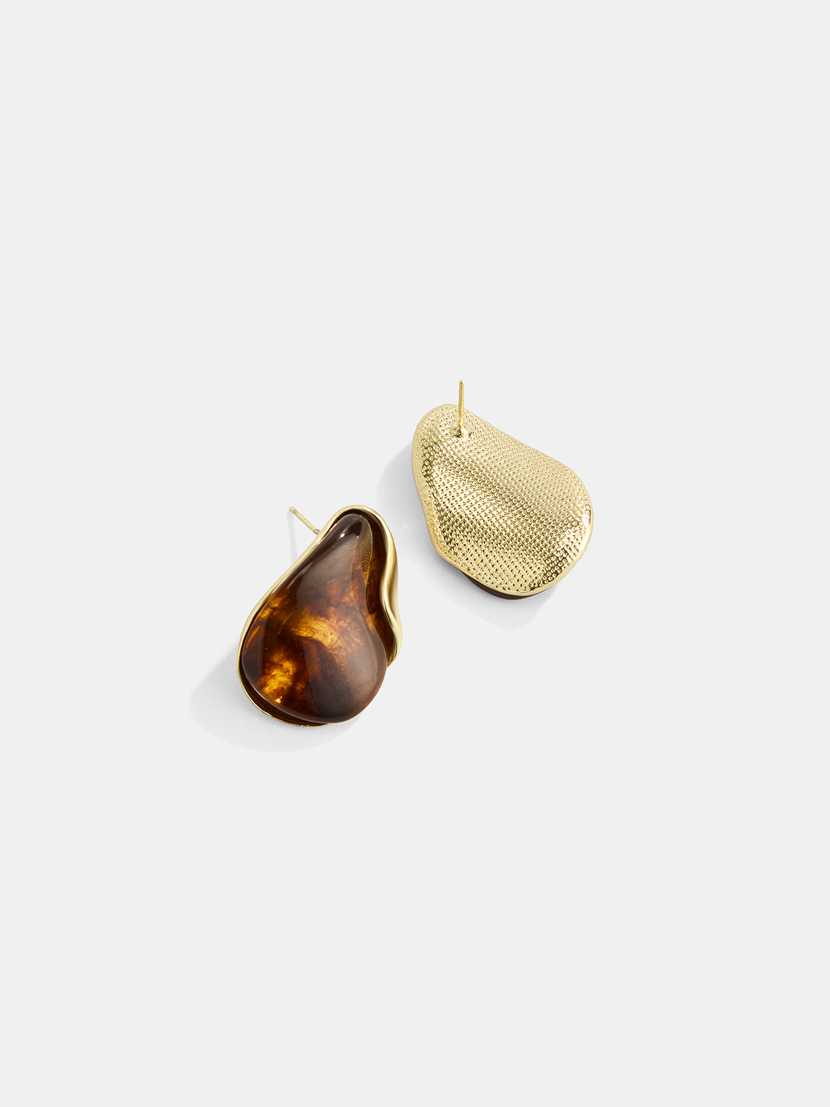 Tortoise Shell Teardrop Stud Earrings Elegant Hypoallergenic Fashion Accessory