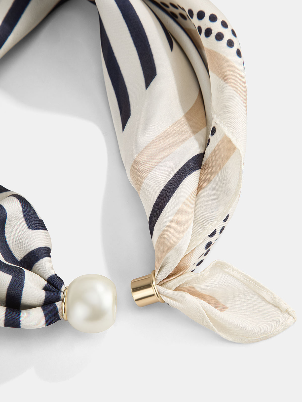 Pearl Buckle Closure Geometric Print Scarf Elegant Lightweight Accessory for Women