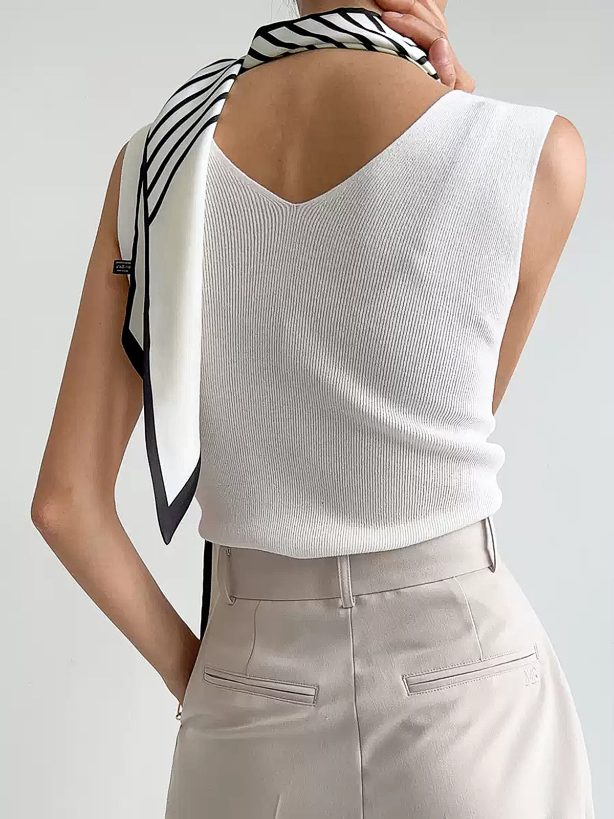 Geometric Striped Skinny Scarf, Lightweight Trendy Accessory for All Seasons