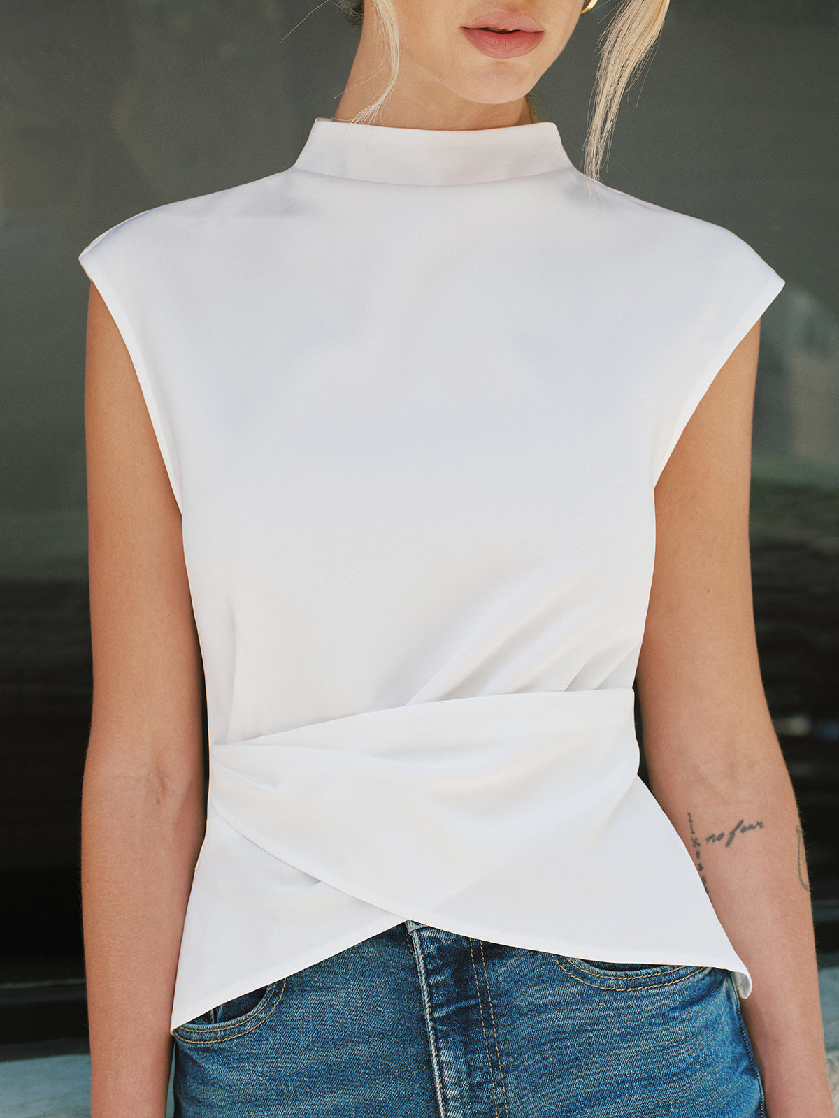 Mock Neck Sleeveless Asymmetrical Hem Blouse for Women Casual Wear