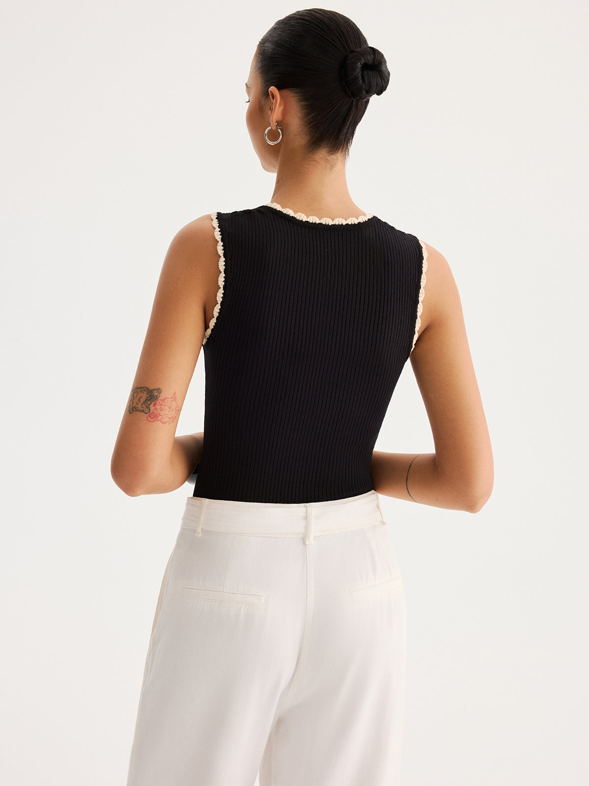 Ribbed Scallop Trim Knit Tank Top for Women Comfort Fit