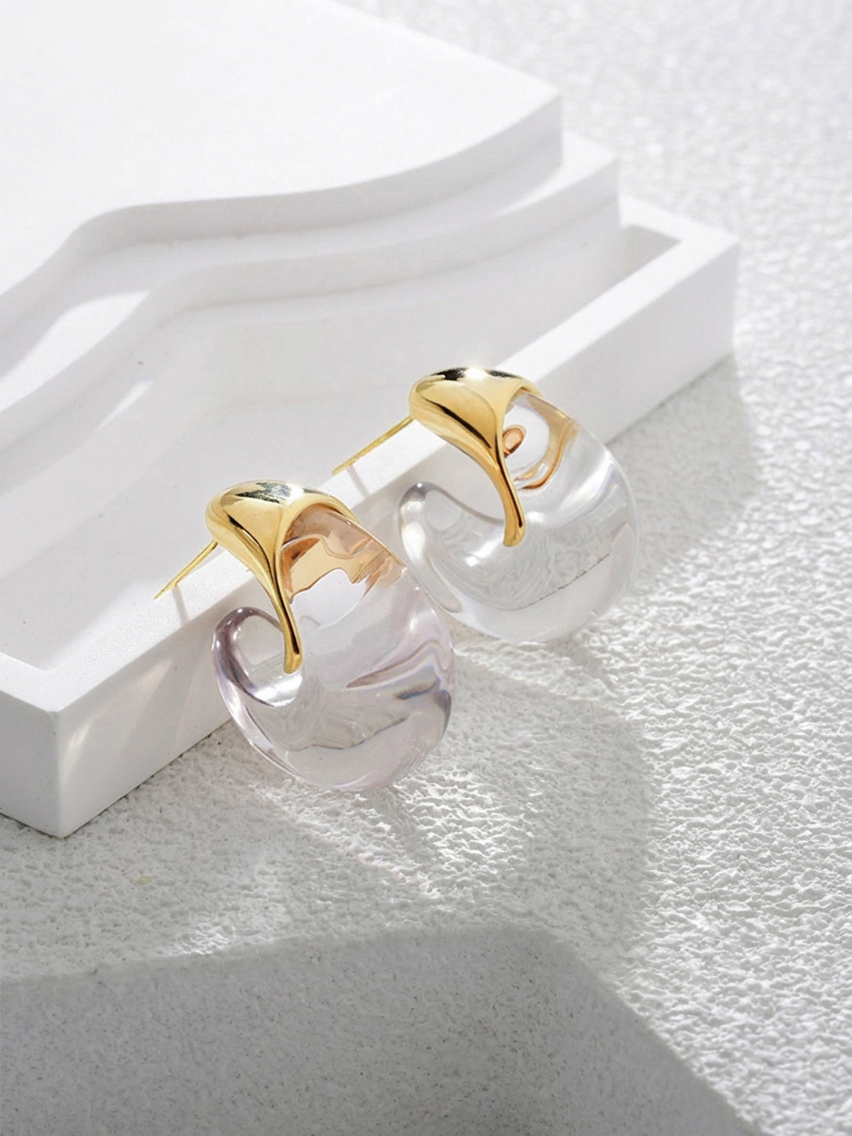 Chunky Transparent Resin Hoop Earrings Trendy Lightweight Statement Accessory