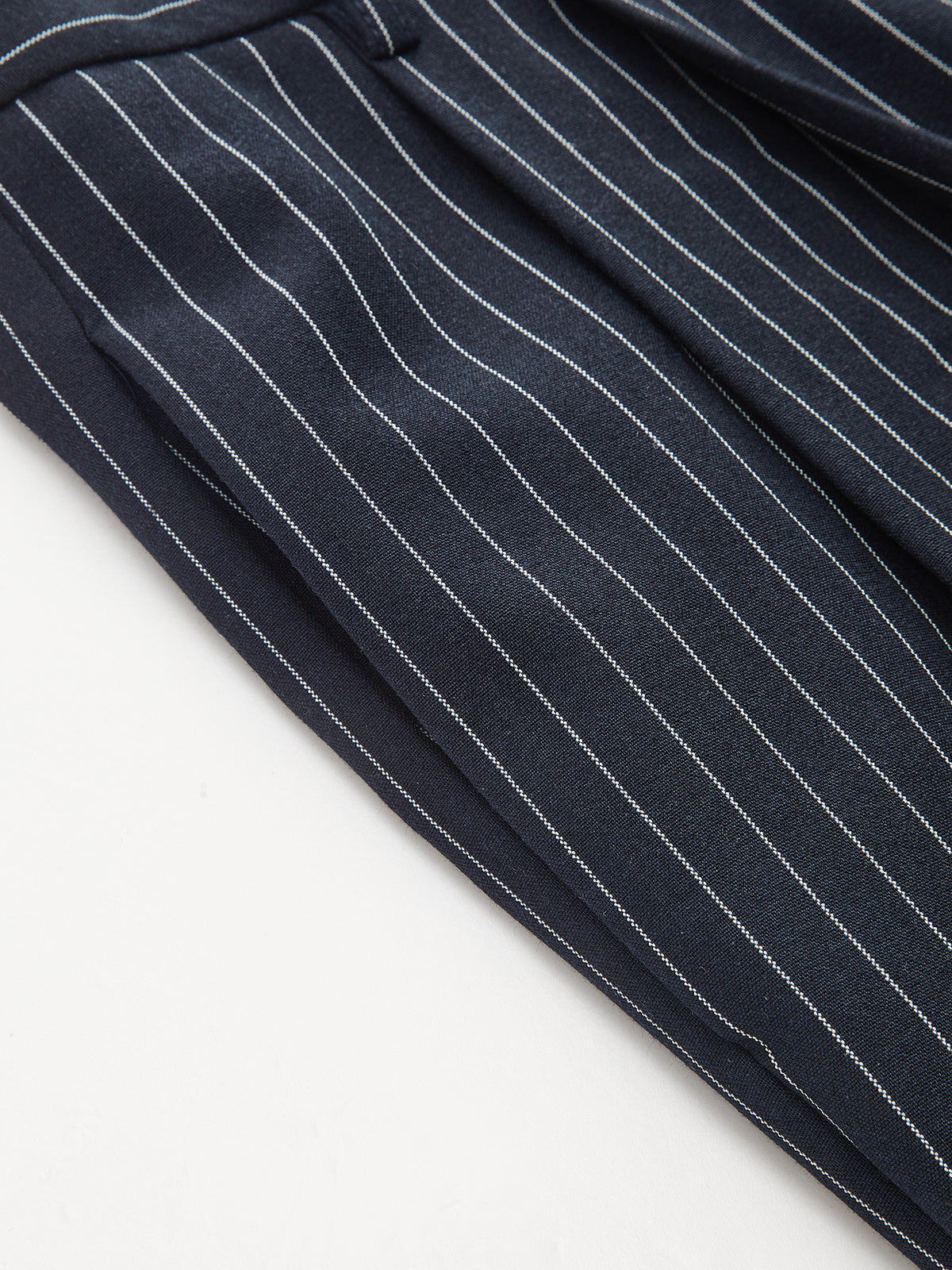 Pinstriped Sleeveless Shirt & Pants Set for Casual Wear