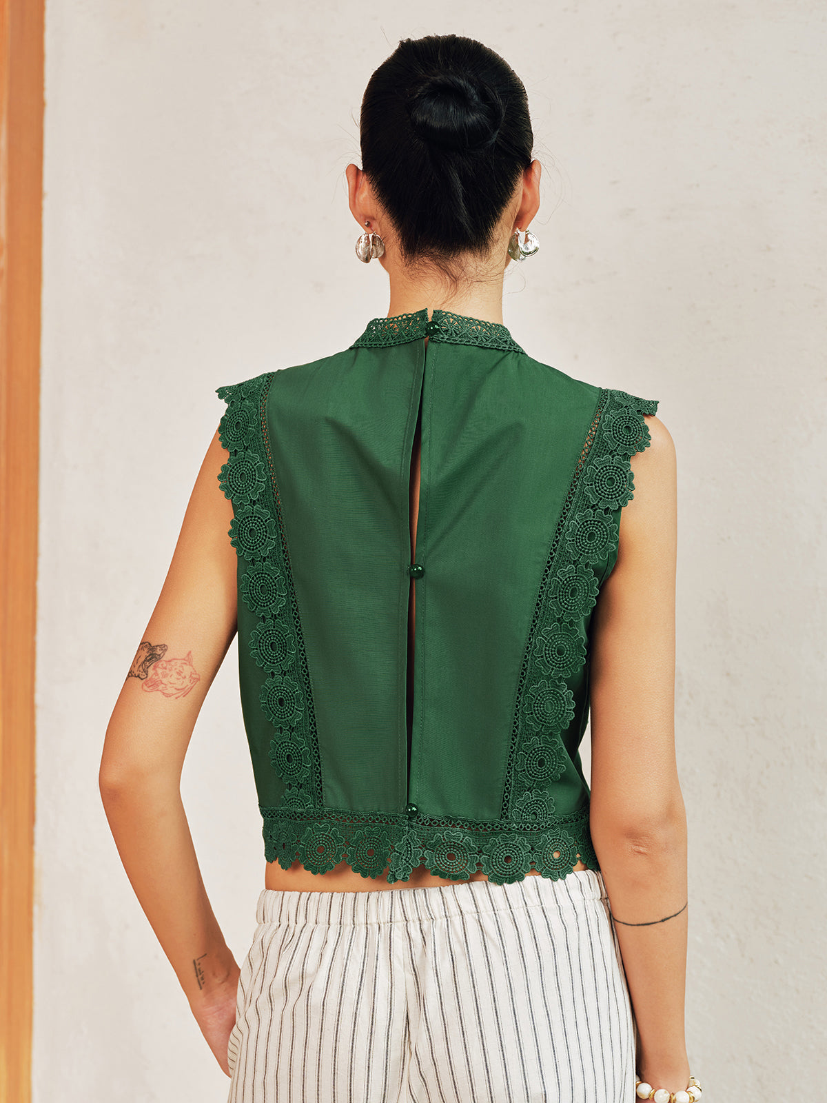 Floral Embroidery Lace Trim Sleeveless Blouse for Women Casual Summer Wear