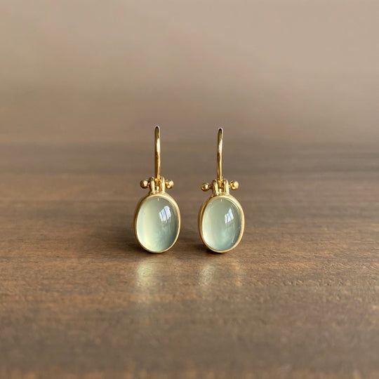 Koadclo | Vintage Earrings with Green Moonstone – Elina Elegant Gemstone Jewelry
