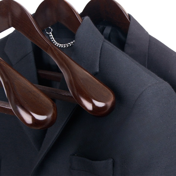 Koadclo | Luxury Wooden Clothes Hangers with Curved Design