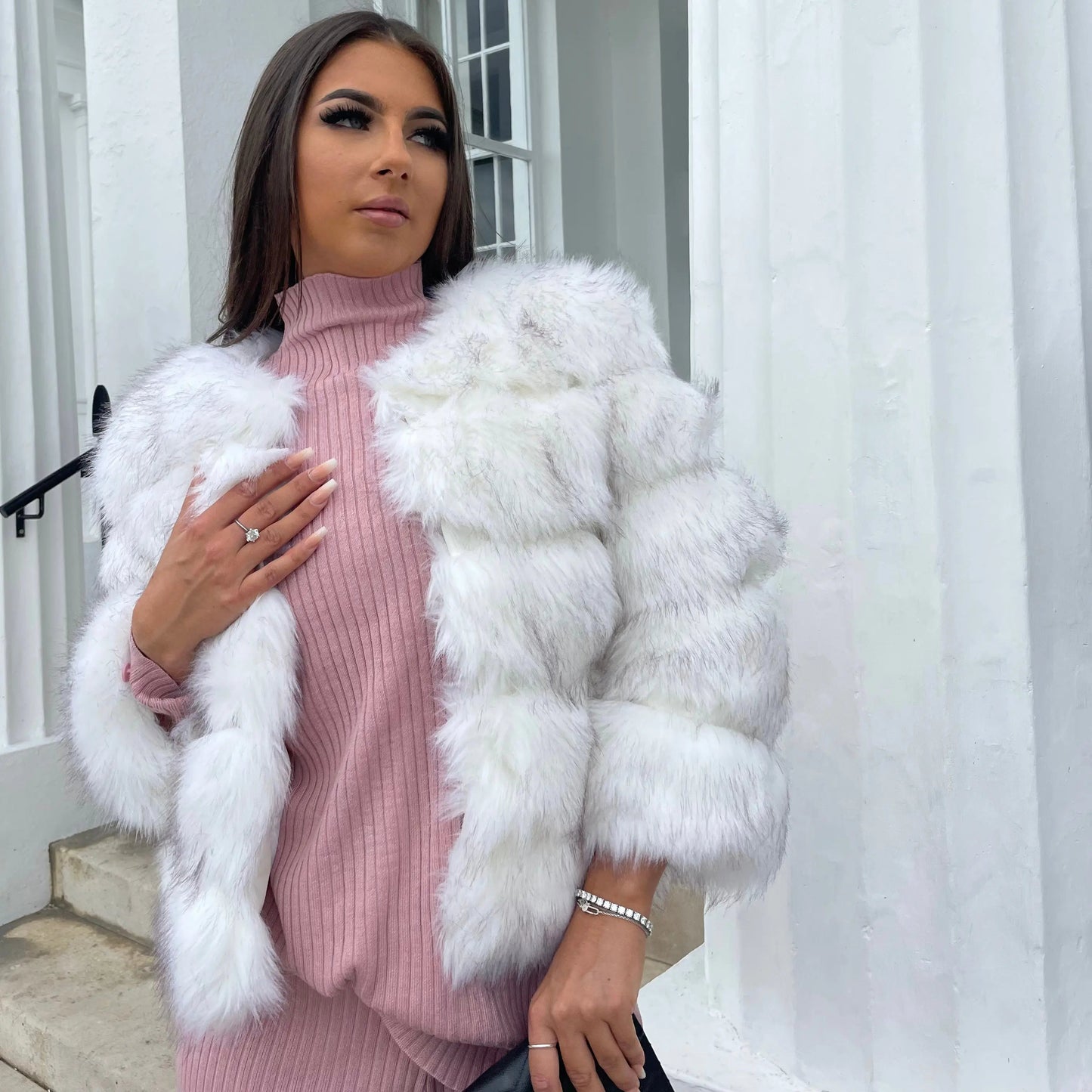 Aurie | Women’s Luxurious Faux Fur Coat