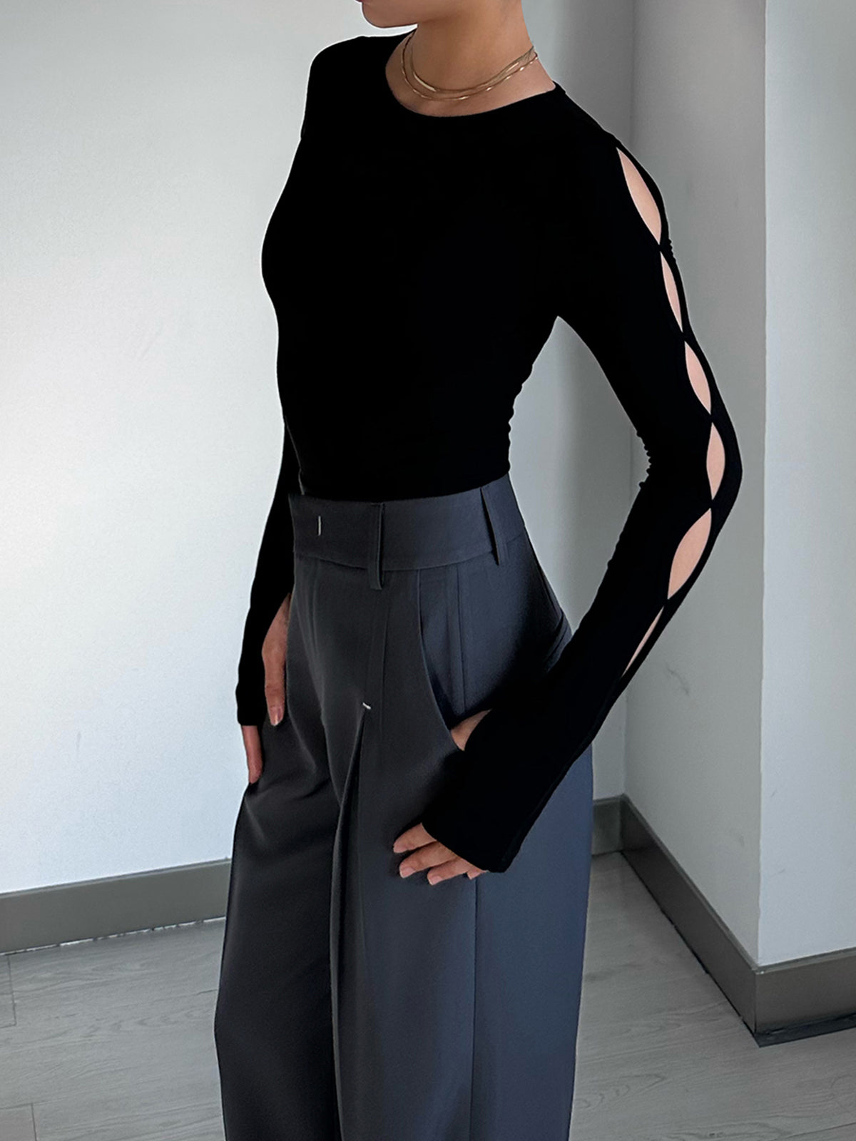 Keyhole Cutout Long Sleeve Bodysuit Trendy Fashion Essential for Women