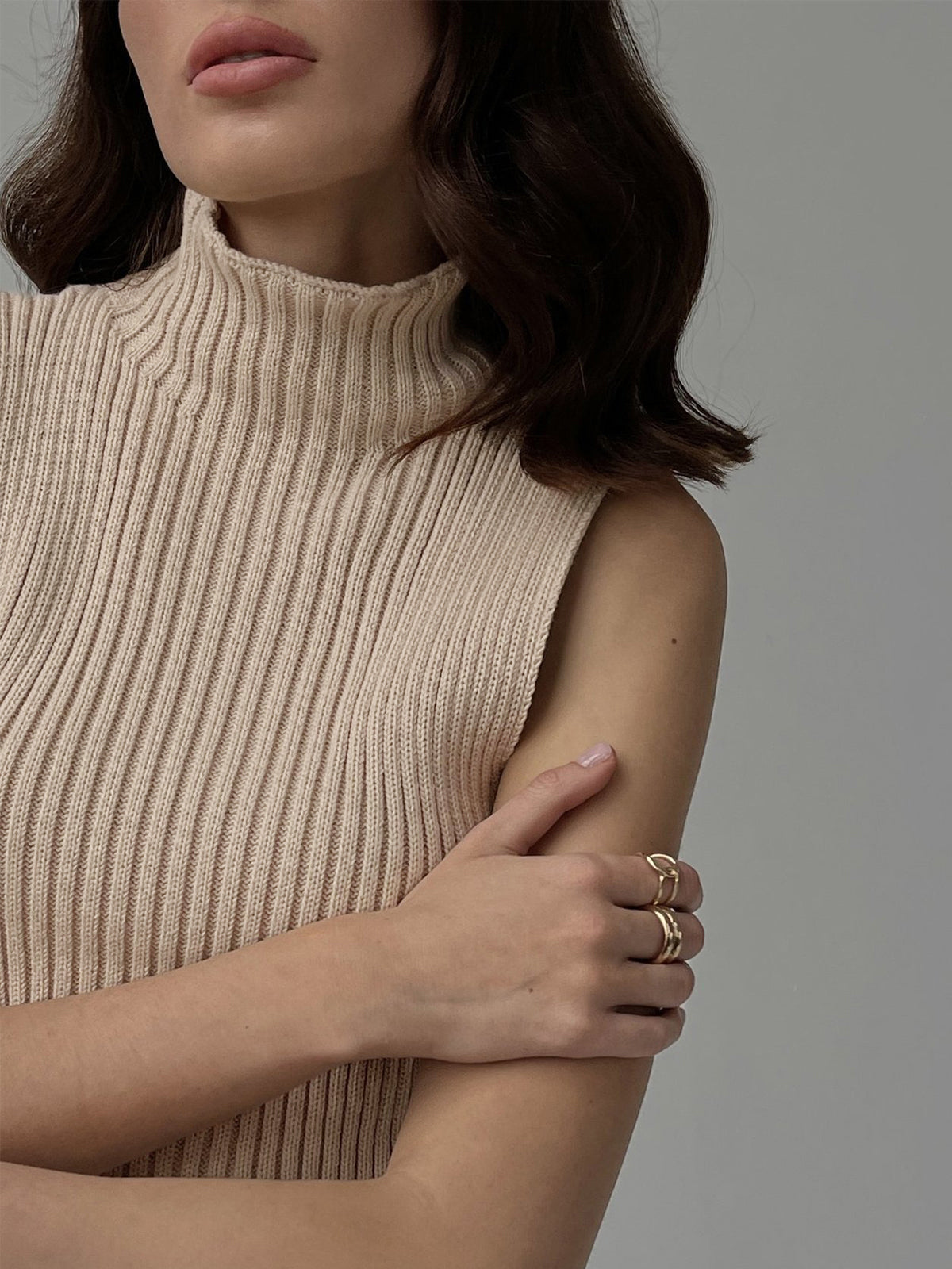 Minimalist Mock Neck Rib Tank Top for Women Comfort Fit