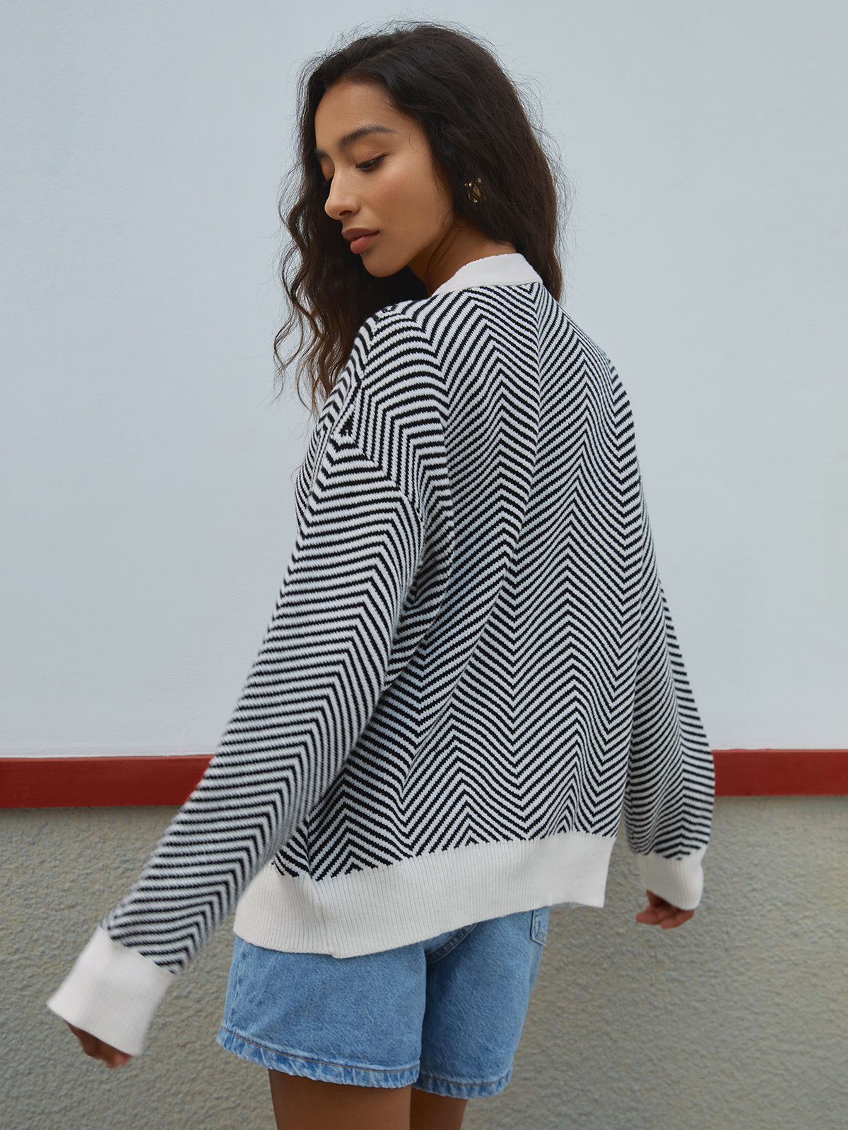 Oversized Herringbone Cardigan for Stylish Layering
