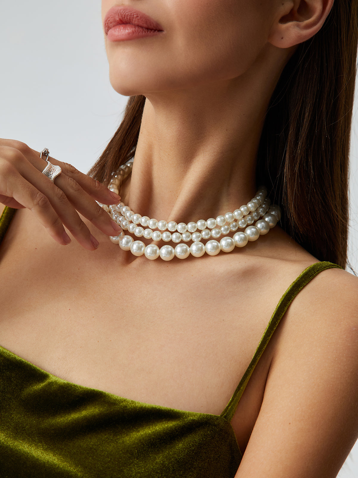 Treble Layers Pearl Necklace Elegant Timeless Design