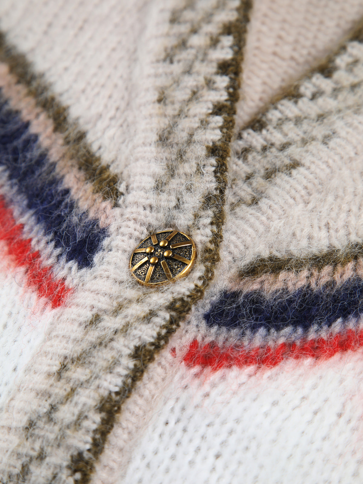 Caesars Palace Cardigan: Stylish Designer Knitwear for Men