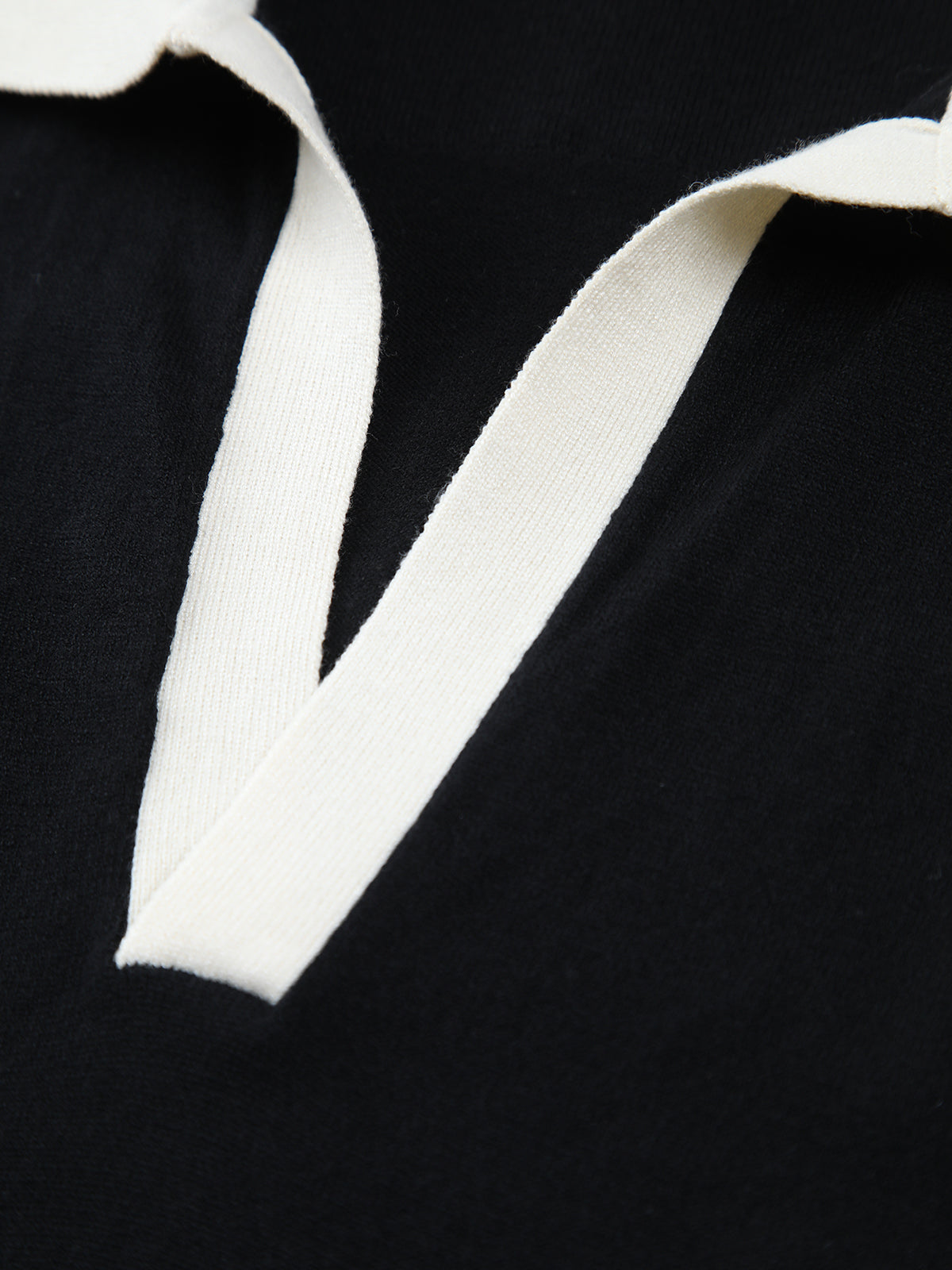 Contrast Trim Collar V-neck Knit Sweater Vest - Classic Layering Piece for All Seasons