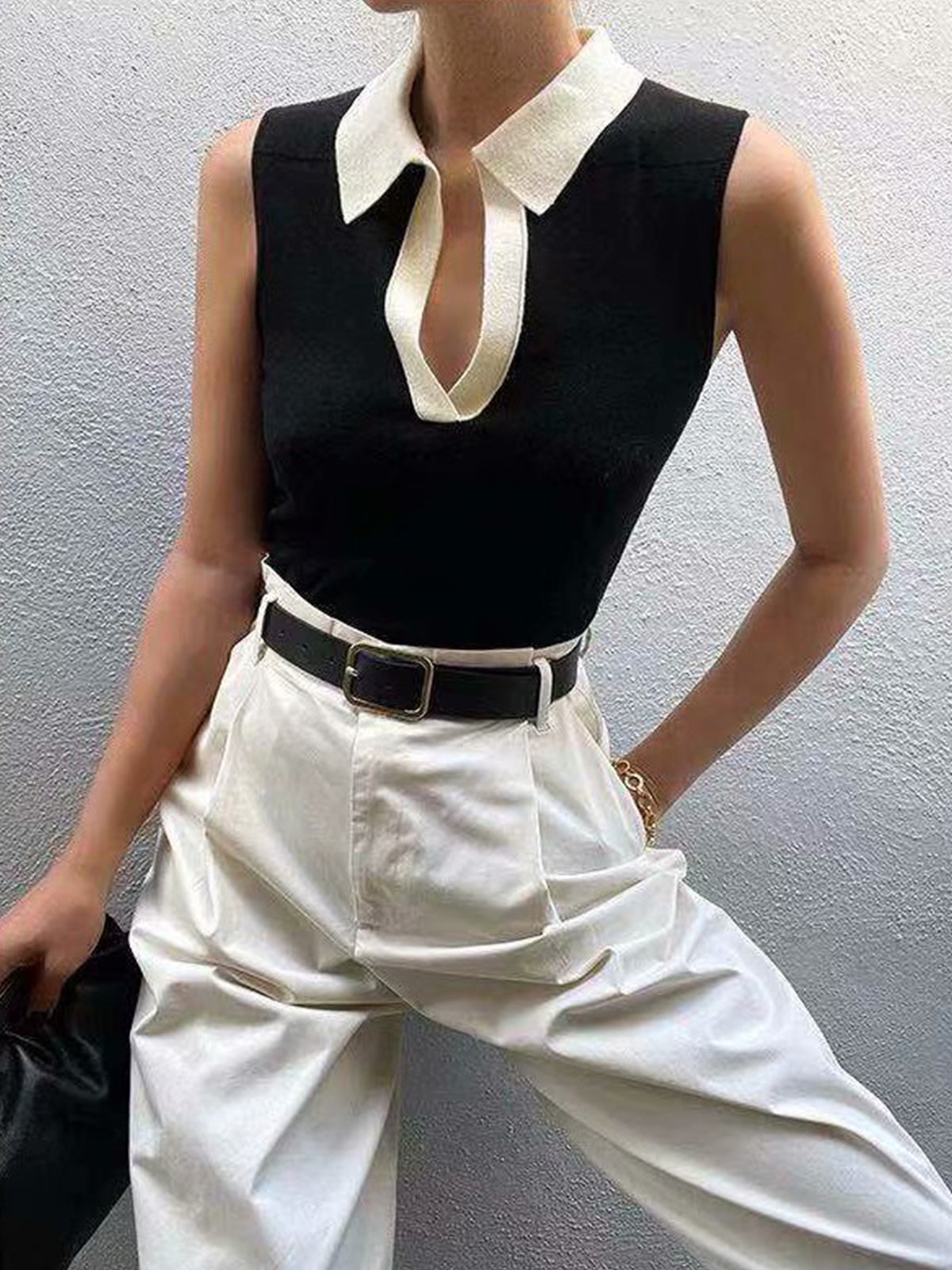Contrast Trim Collar V-neck Knit Sweater Vest - Classic Layering Piece for All Seasons
