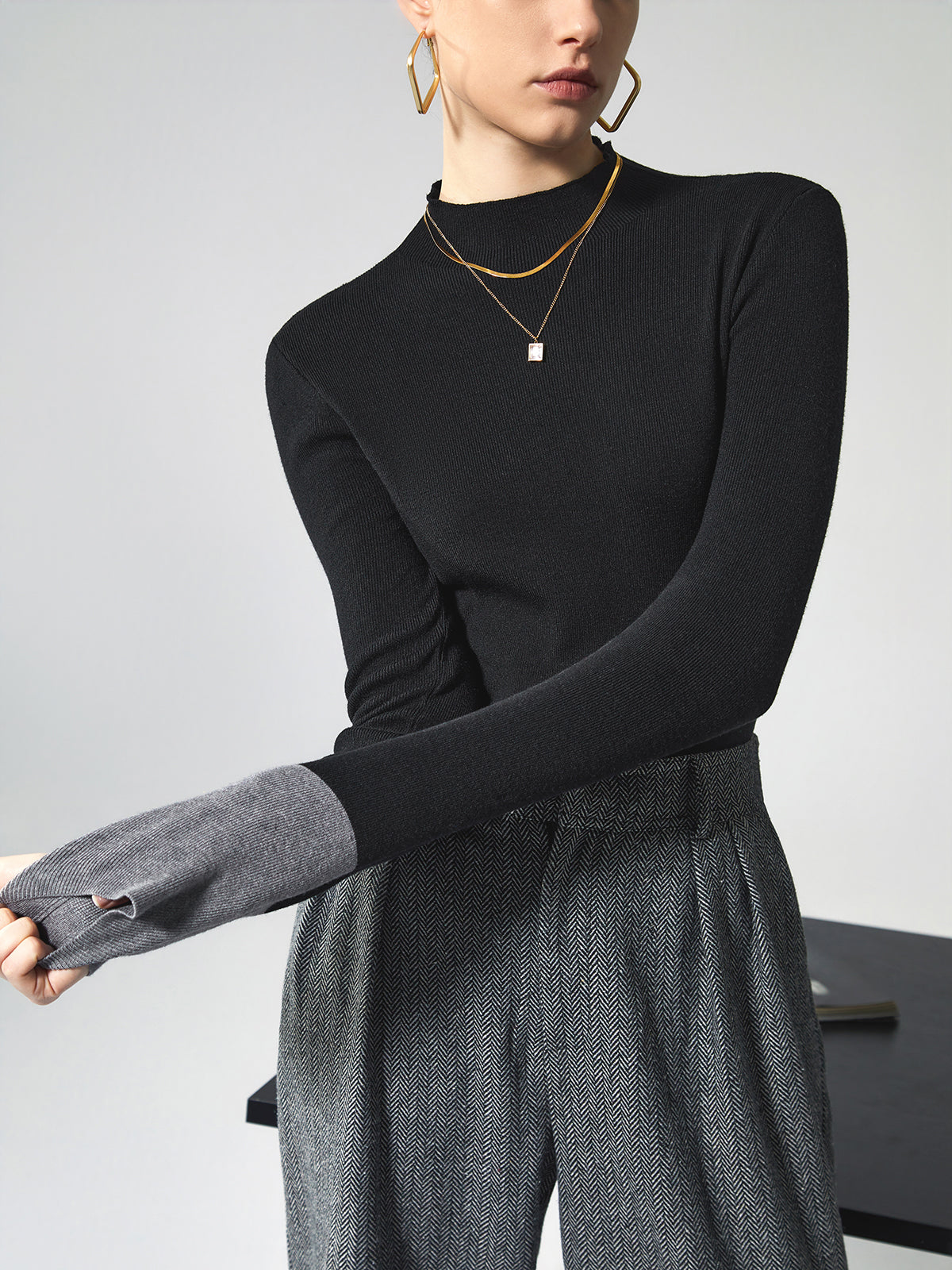 Long Sleeve Contrast Cuff Knit Top for Women Casual Wear