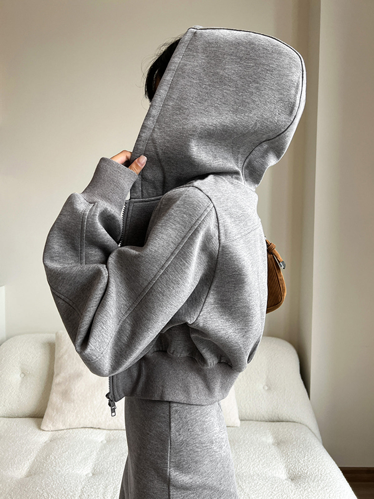 Solid Long Sleeve Zip Crop Hoodie - Women's Casual Athletic Wear