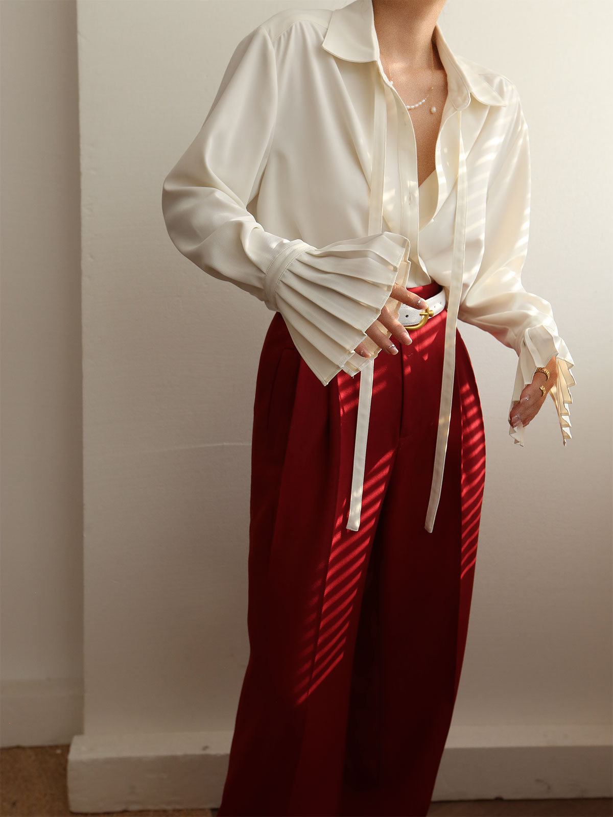 Pleated Cuff Collar Tied Button Shirt with Elegant Long Sleeves