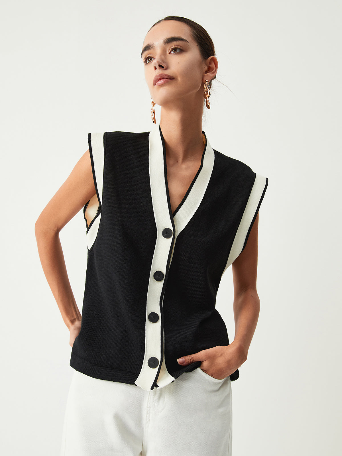 Contrast Trim Sweater Vest with V-Neck Unisex Design