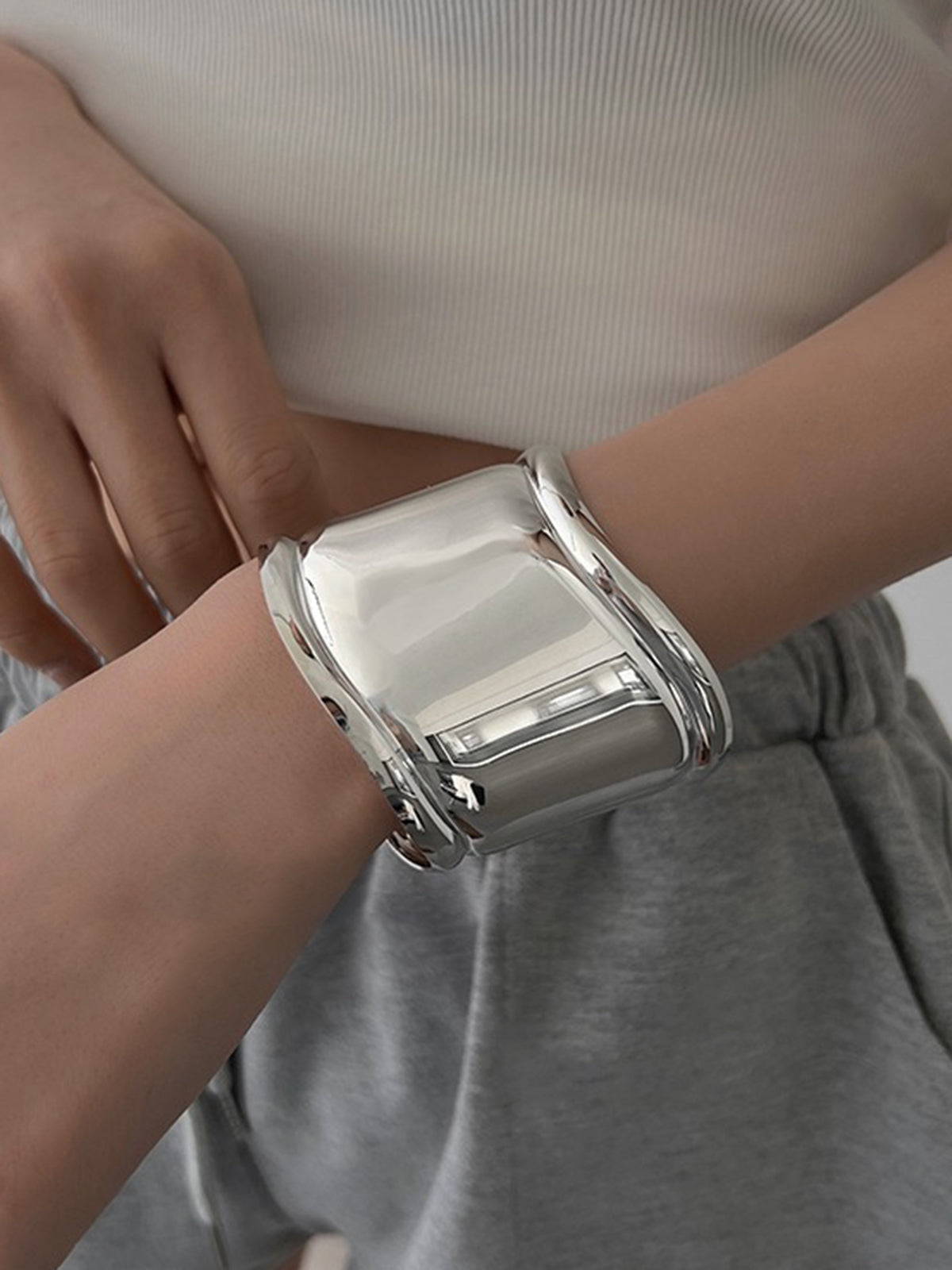 Metallic Wide Cuff Bracelet Women Fashion Jewelry Accessory
