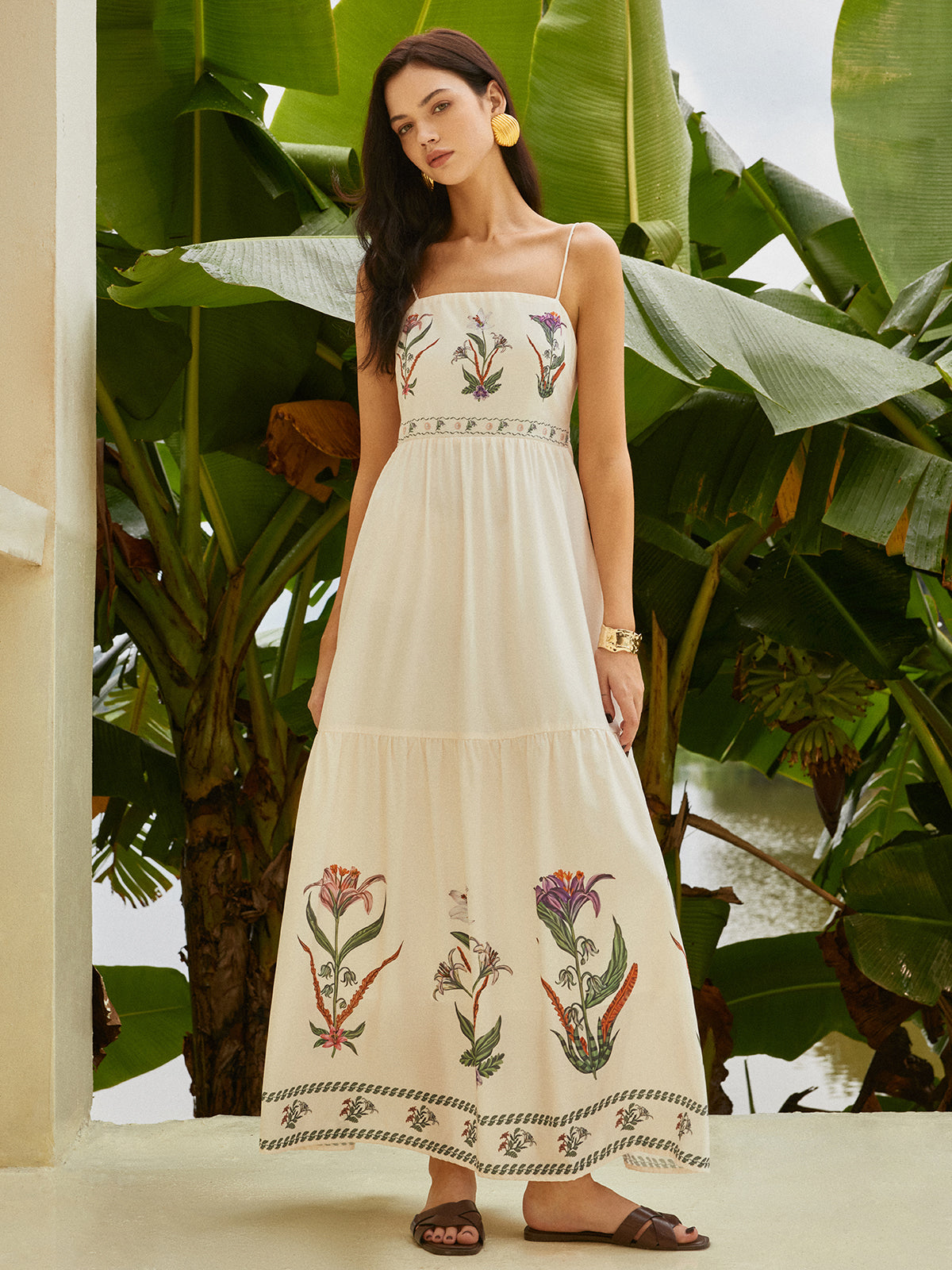 Backless Pleated Floral Dress for Summer Weddings and Garden Parties