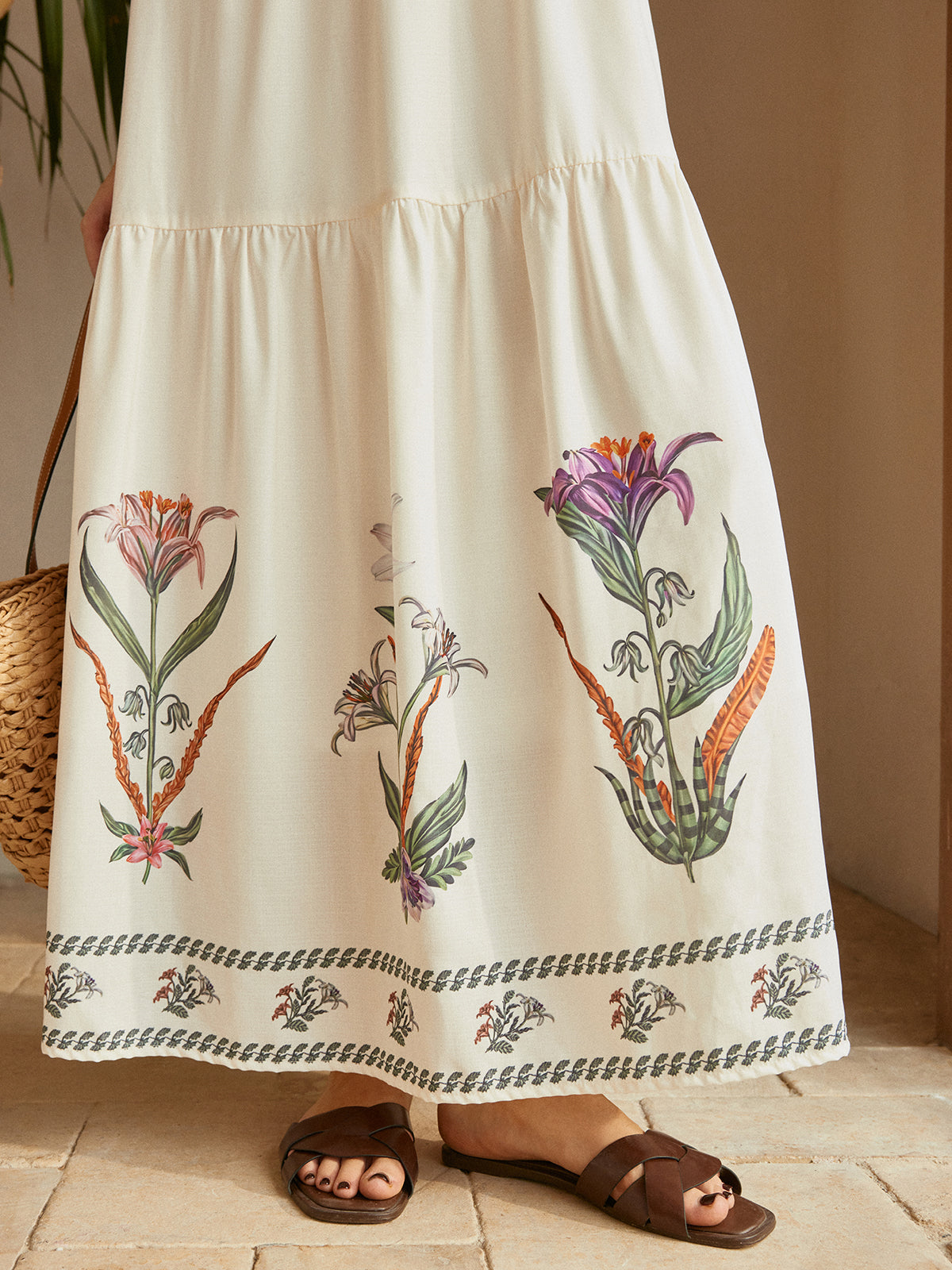 Backless Pleated Floral Dress for Summer Weddings and Garden Parties