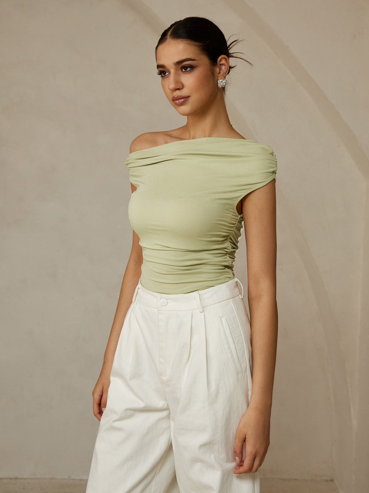 Asymmetrical Neck Sleeveless T-Shirt for Women Casual Summer Style