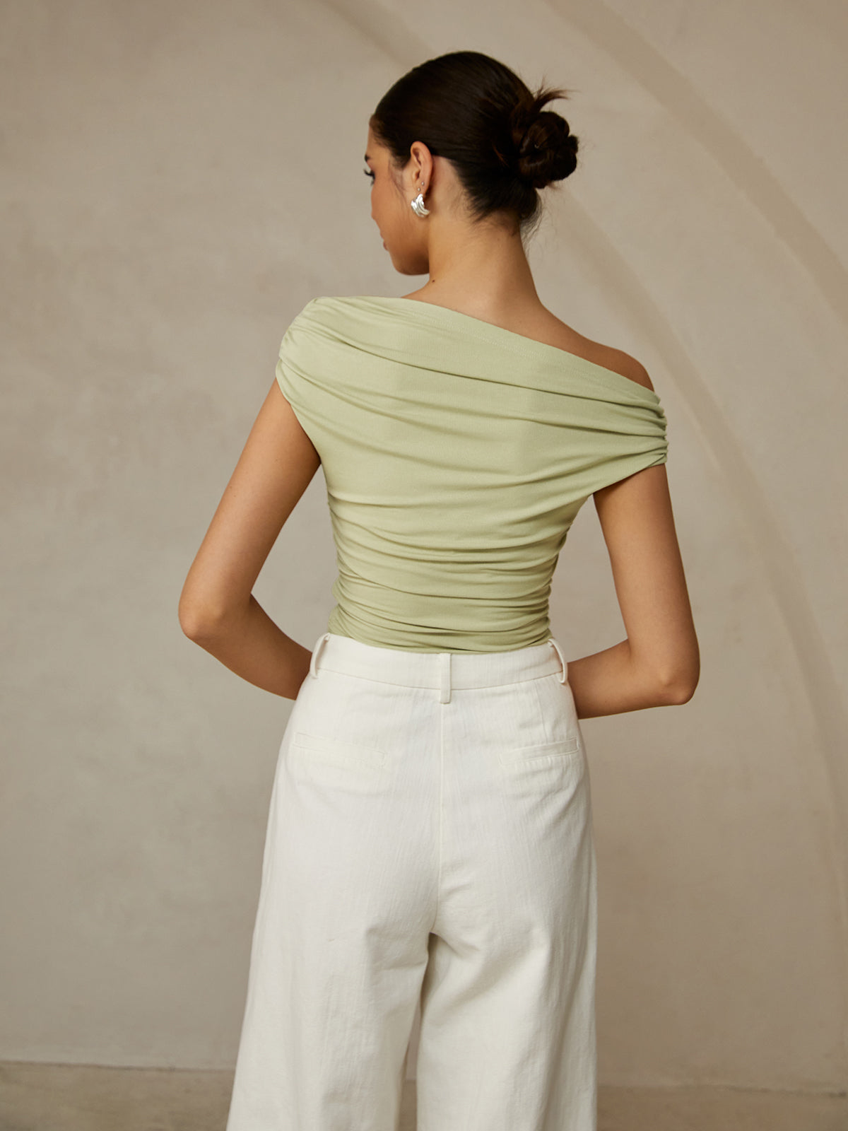 Asymmetrical Neck Sleeveless T-Shirt for Women Casual Summer Style