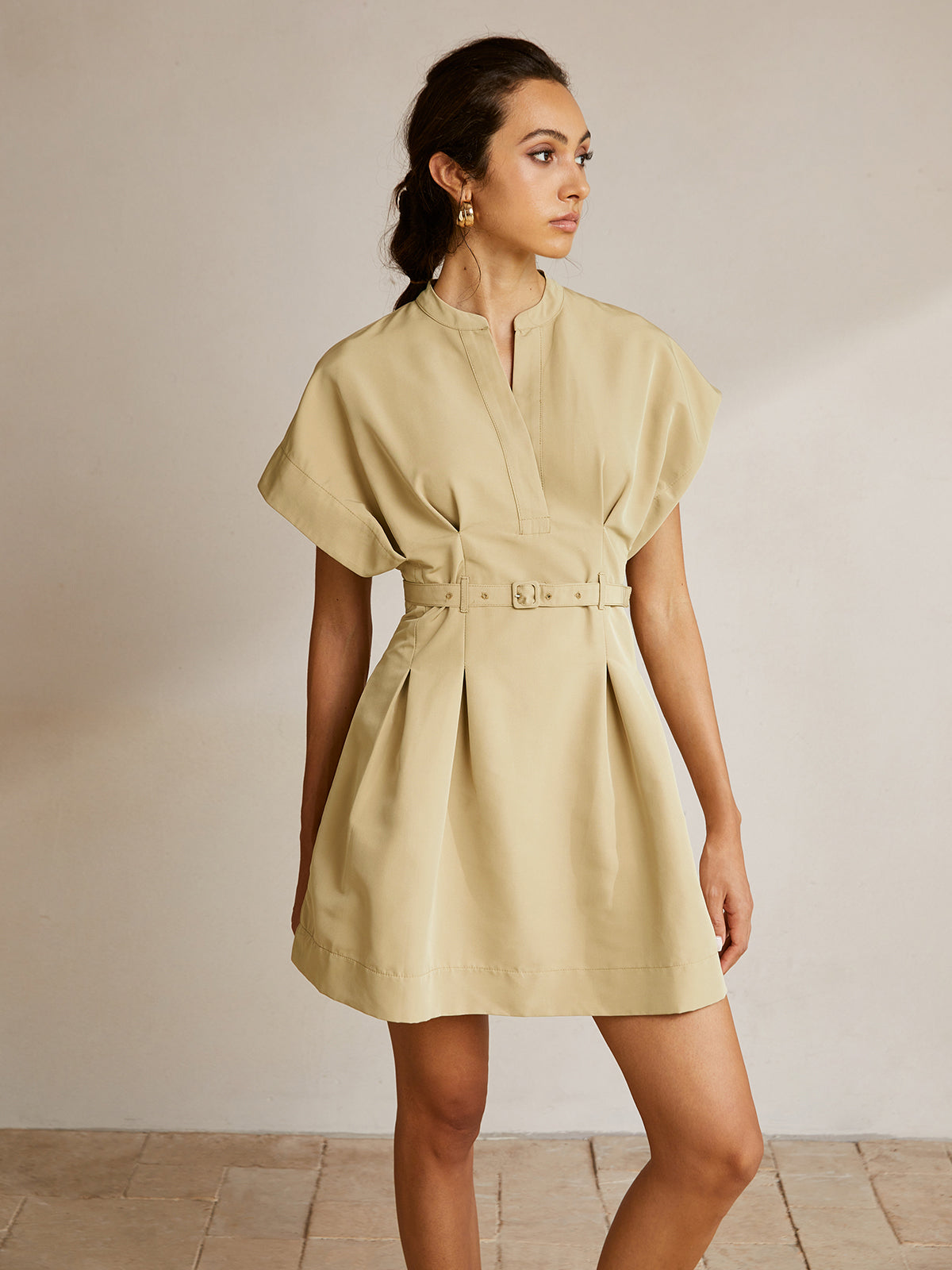 Stand Collar Short Dress With Belt and Elegant Sleeve Detail