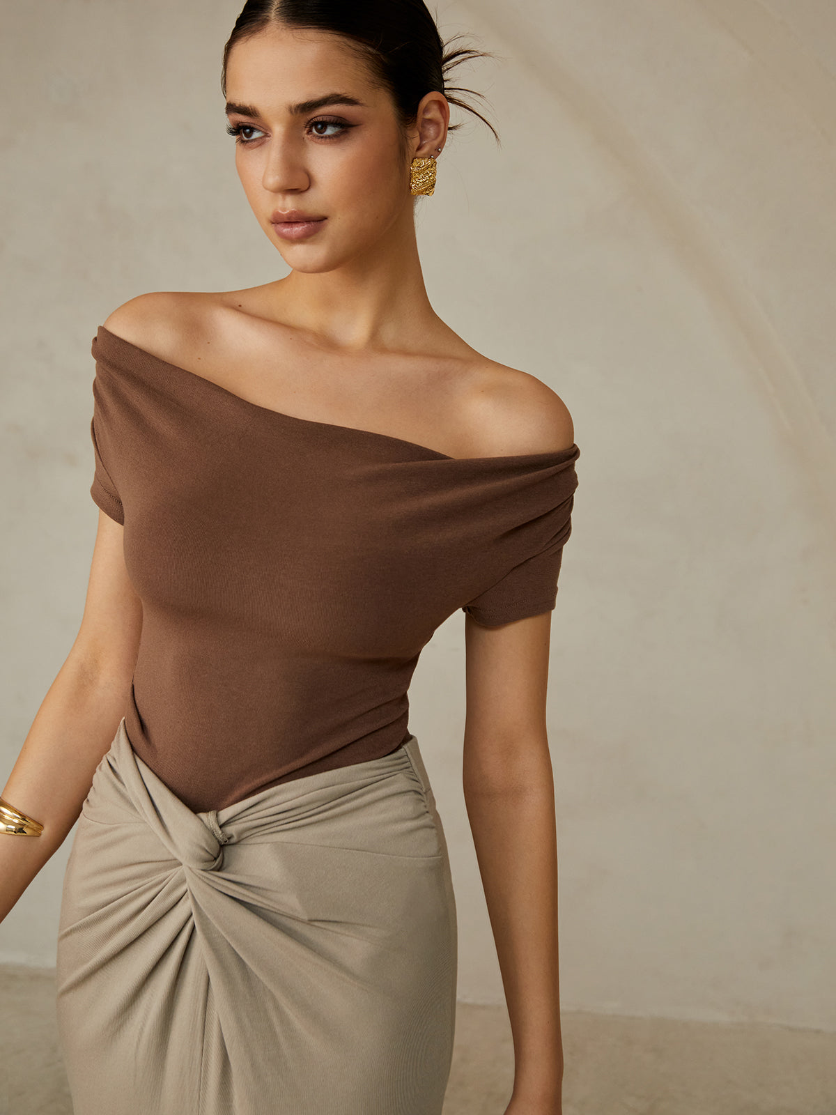 Off-Shoulder Pleated T-Shirt Casual Summer Top for Women