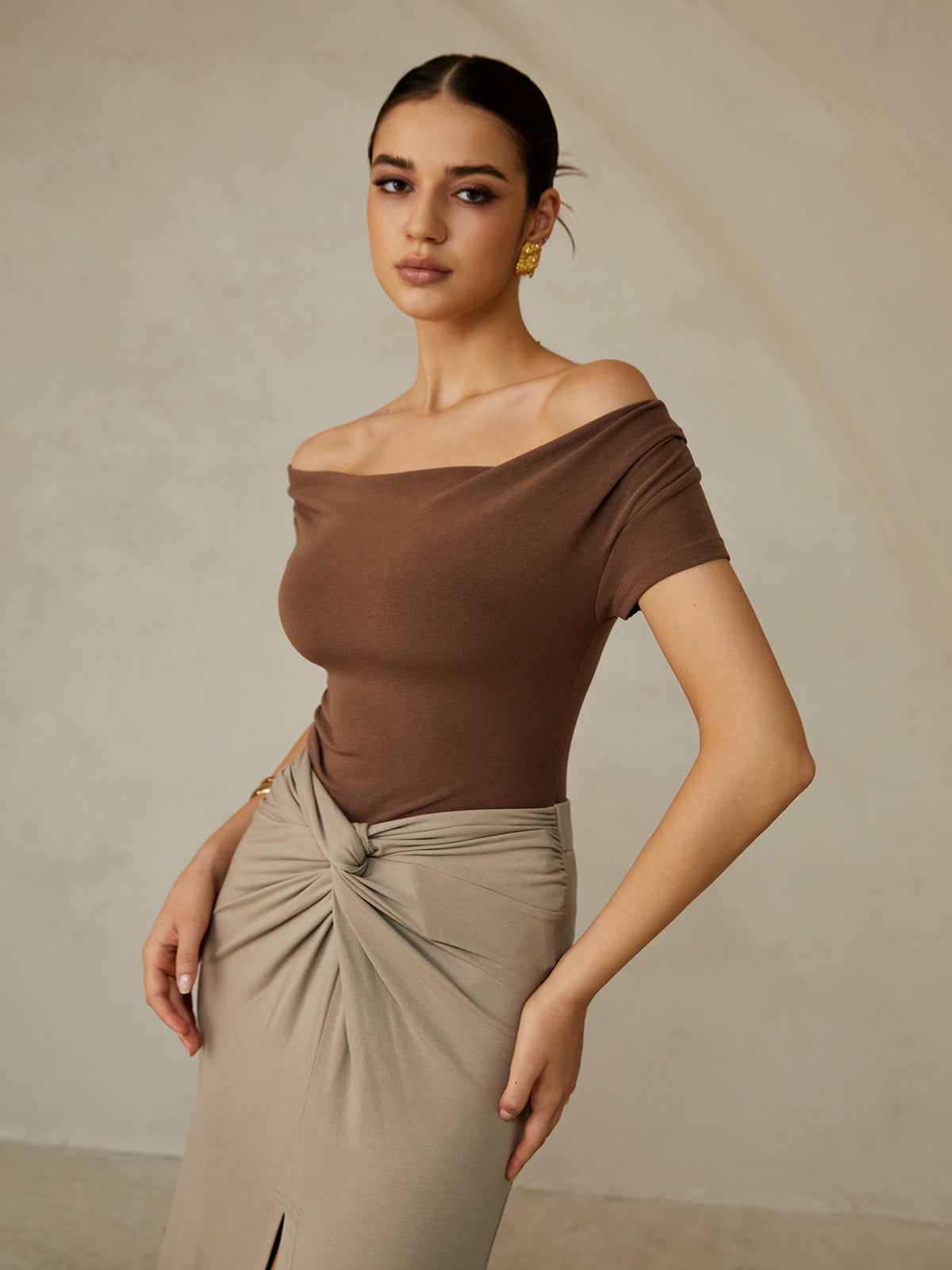 Off-Shoulder Pleated T-Shirt Casual Summer Top for Women