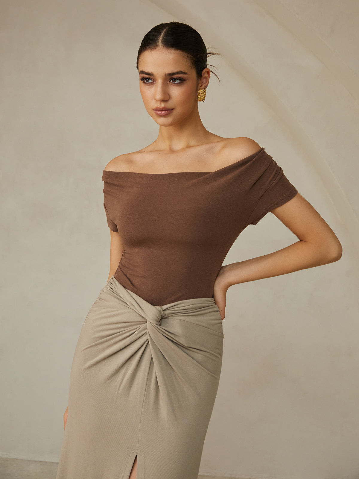 Off-Shoulder Pleated T-Shirt Casual Summer Top for Women