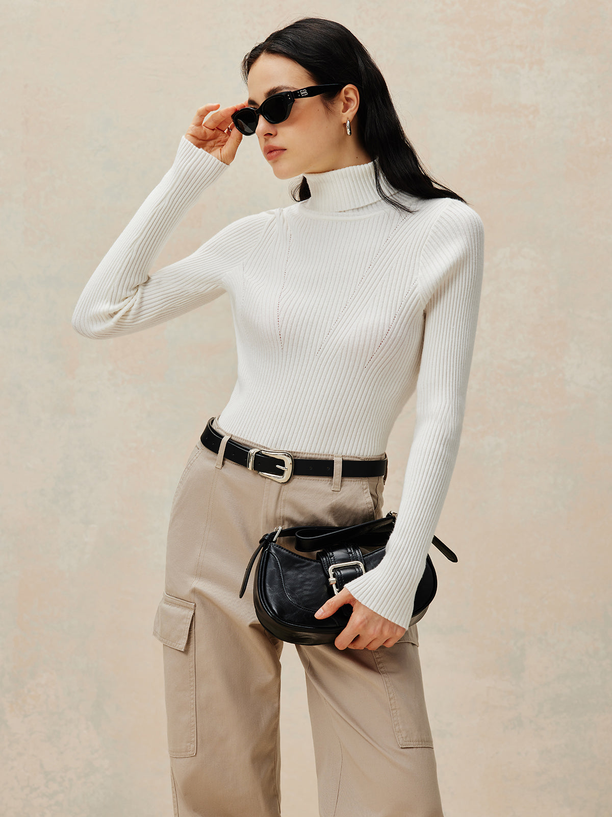 Open Back Knit Pullover Sweater with Long Sleeves and V-Neck