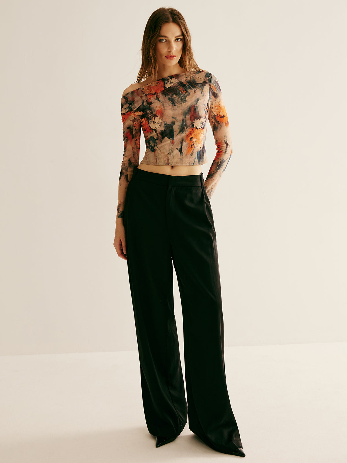 Retro Asymmetrical Collar Crop T-Shirt for Trendy Casual Wear