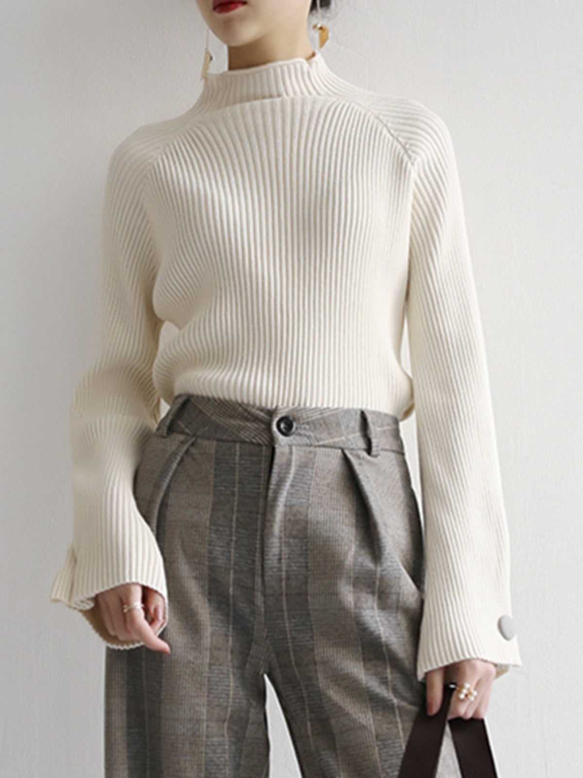 Minimalist Plain Ribbed Sweater for Women Comfort Fit