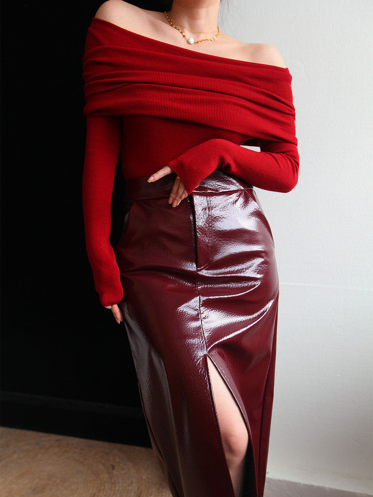 Wool-Blend Elegant Ruched Slim Sweater for Women with Crew Neck