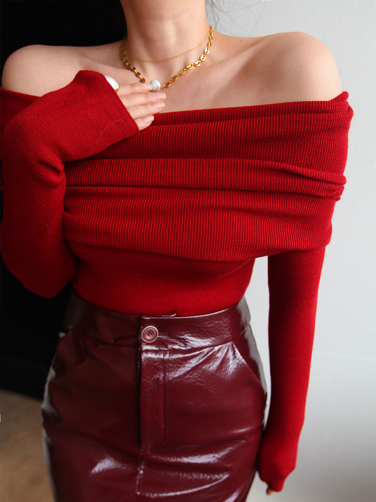 Wool-Blend Elegant Ruched Slim Sweater for Women with Crew Neck