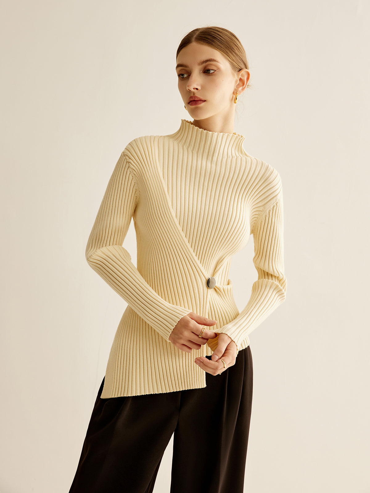 Mock-Neck Ribbed Cinched Sweater for Women Casual Winter Wear