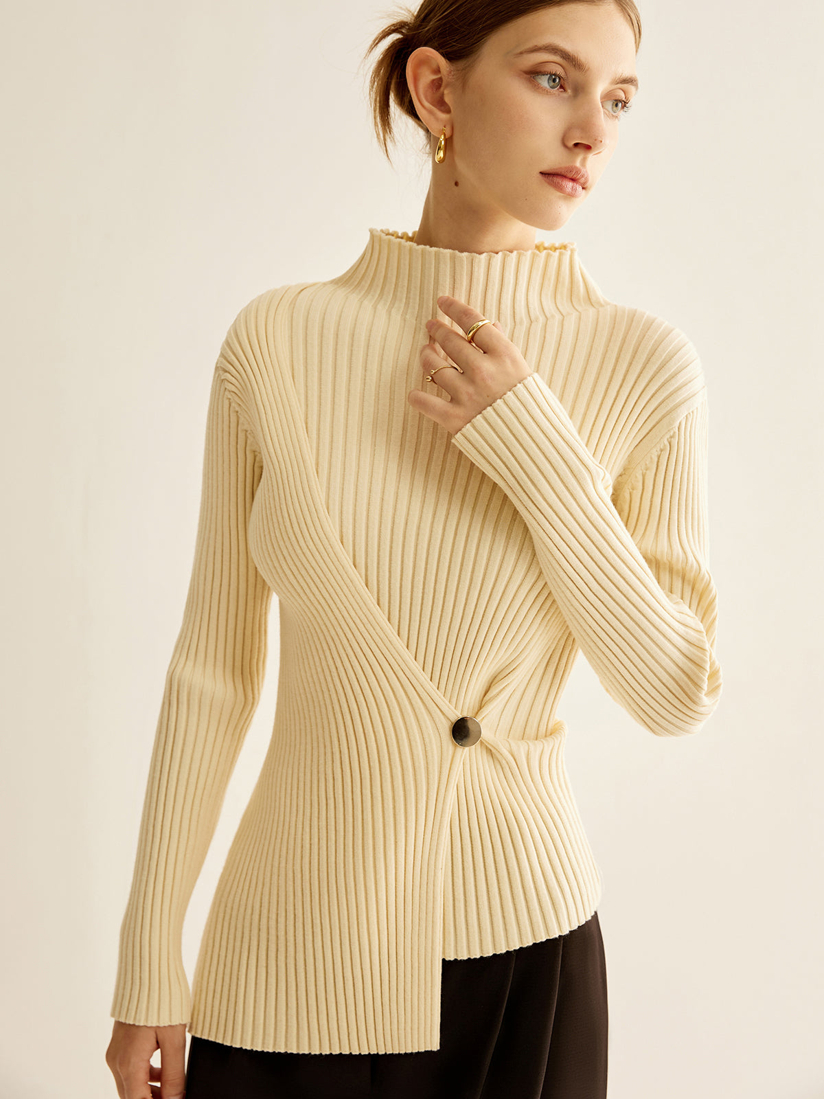 Mock-Neck Ribbed Cinched Sweater for Women Casual Winter Wear